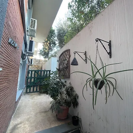 Cozy Ideally Located Center And Megaron Moussikis Metro Station Ateny