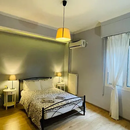 Cozy Ideally Located Center And Megaron Moussikis Metro Station * Ateny