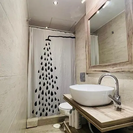 Cozy Ideally Located Center And Megaron Moussikis Metro Station