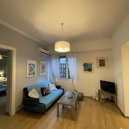 Cozy Ideally Located Center And Megaron Moussikis Metro Station Athens